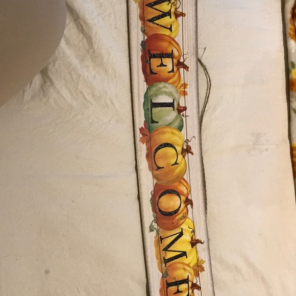 Lightweight Autumn Welcome Sign W/ Pumpkins - Picture 5 of 5